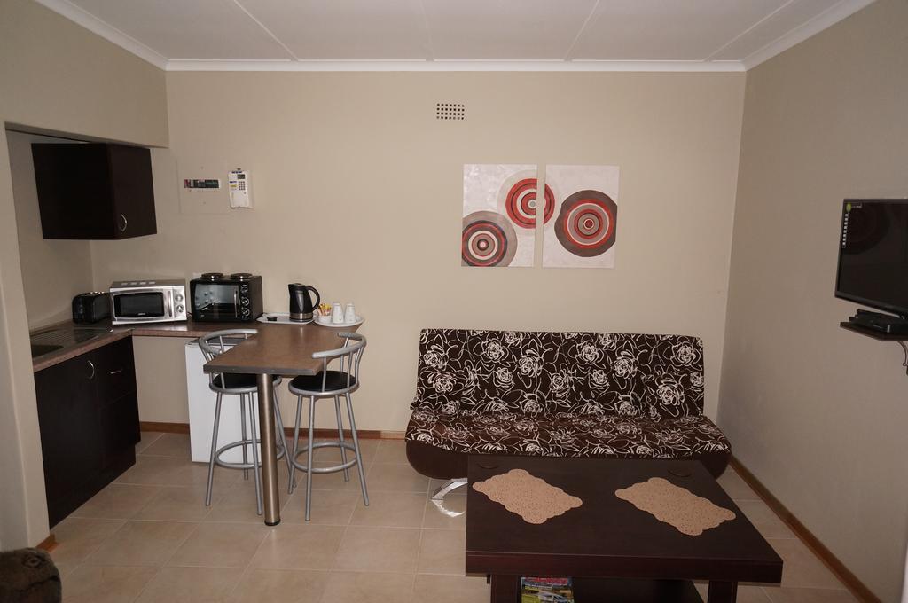 Mckala Guesthouse كيمبرلي الغرفة الصورة